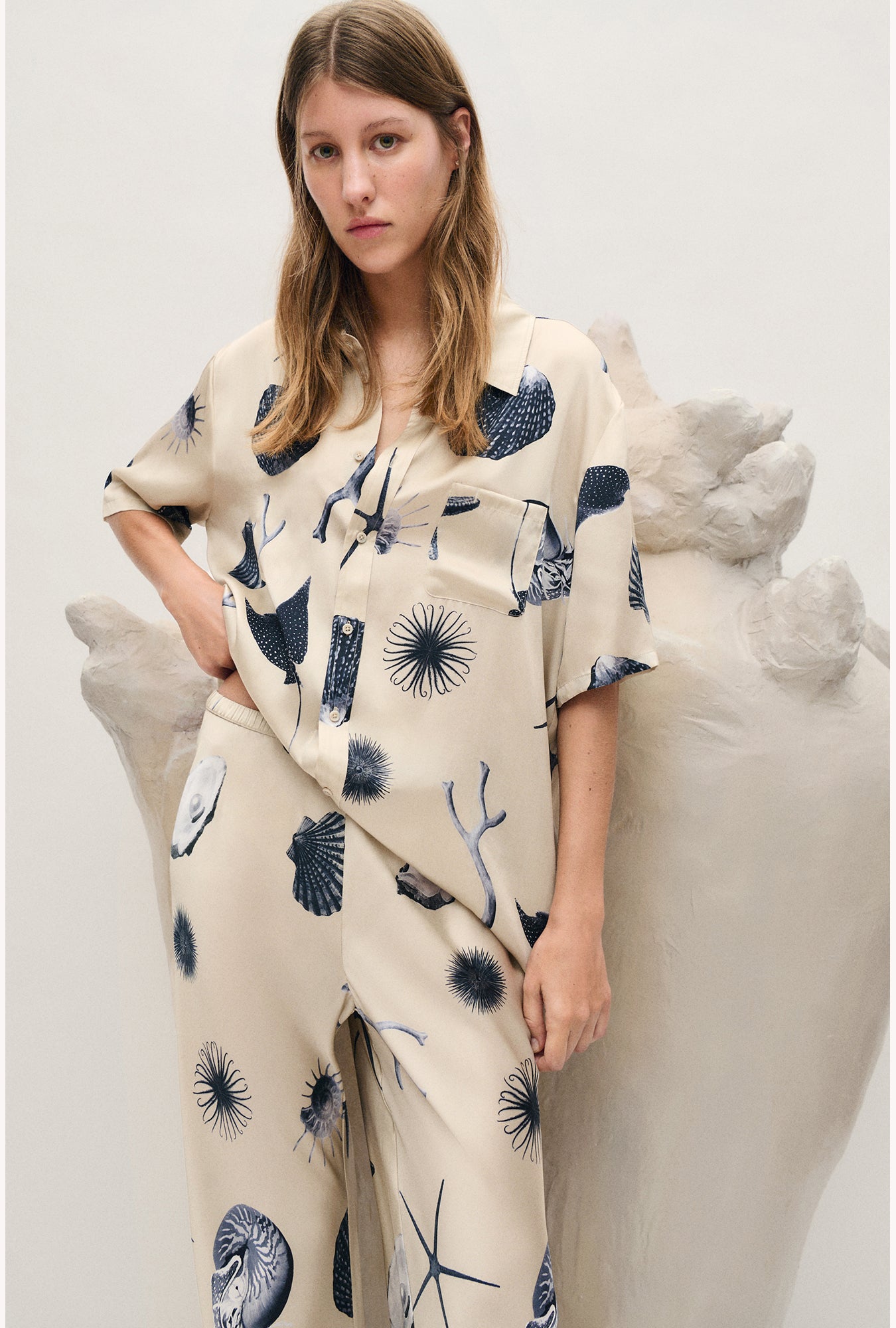 SHORT SLEEVE BOYFRIEND SHIRT SEASHELLS