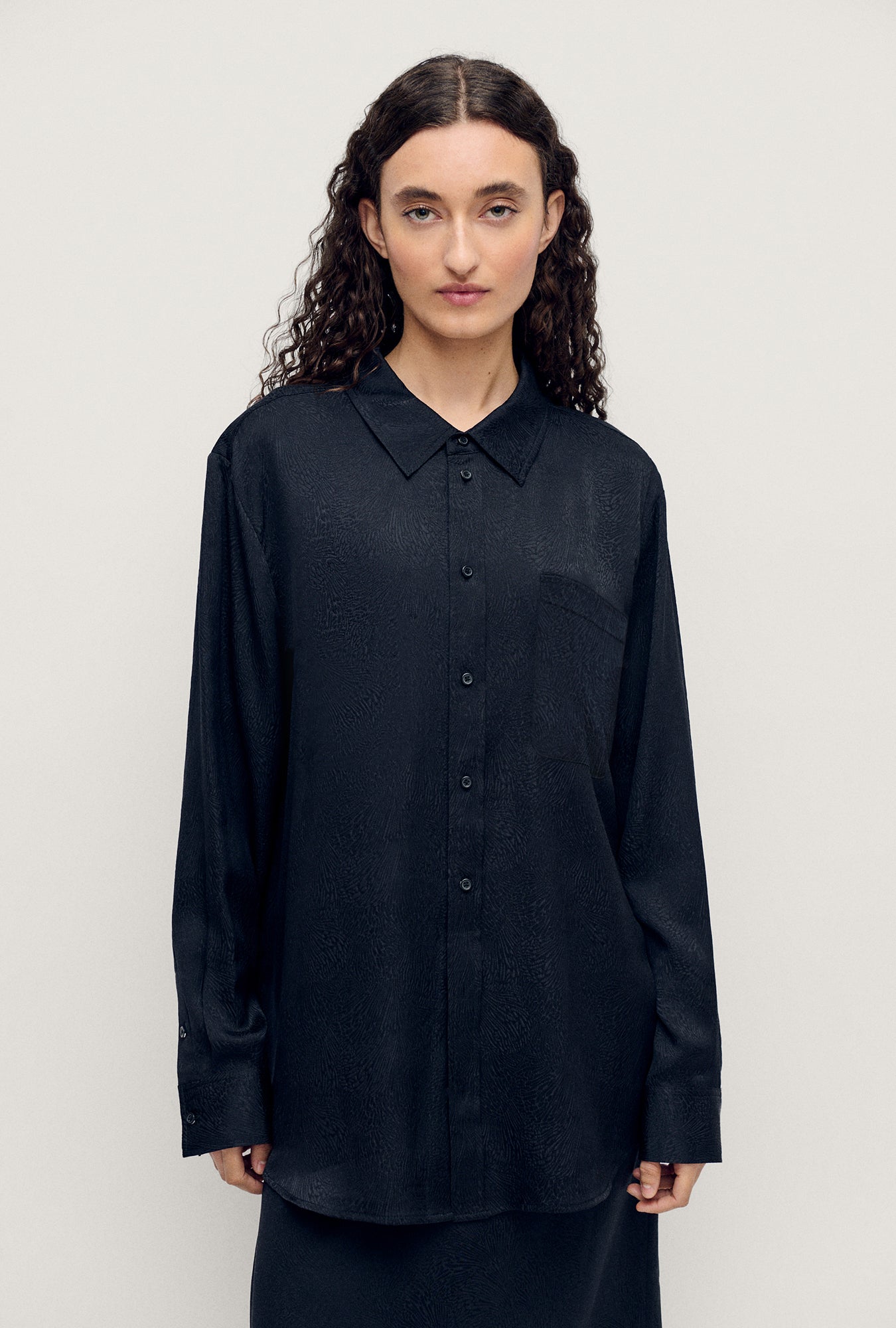 BOYFRIEND SHIRT CORAL JACQUARD BLACK