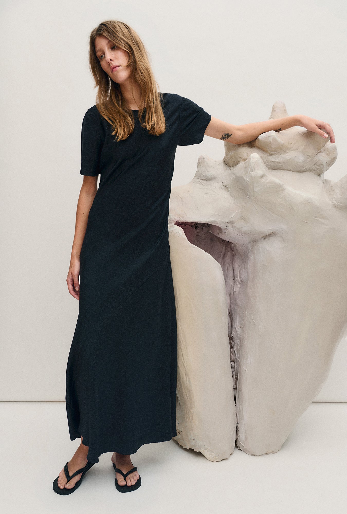 SHORT SLEEVE BIAS DRESS CORAL JACQUARD BLACK