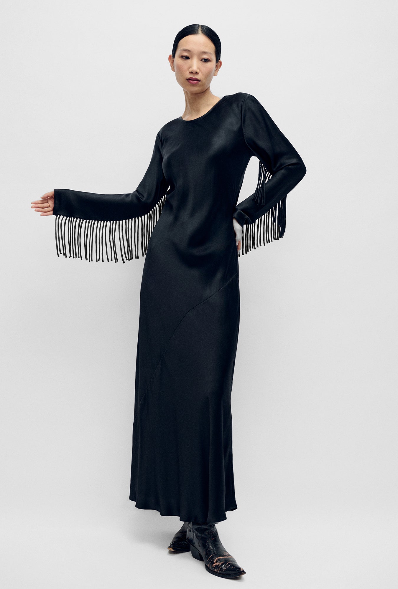 FRINGE FULL SLEEVE BIAS DRESS BLACK