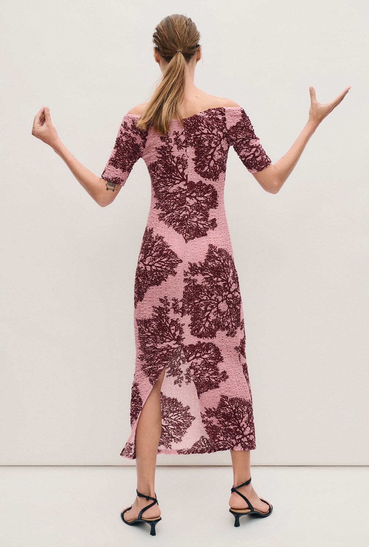 PEBBLE OFF THE SHOULDER DRESS PRESSED CORAL