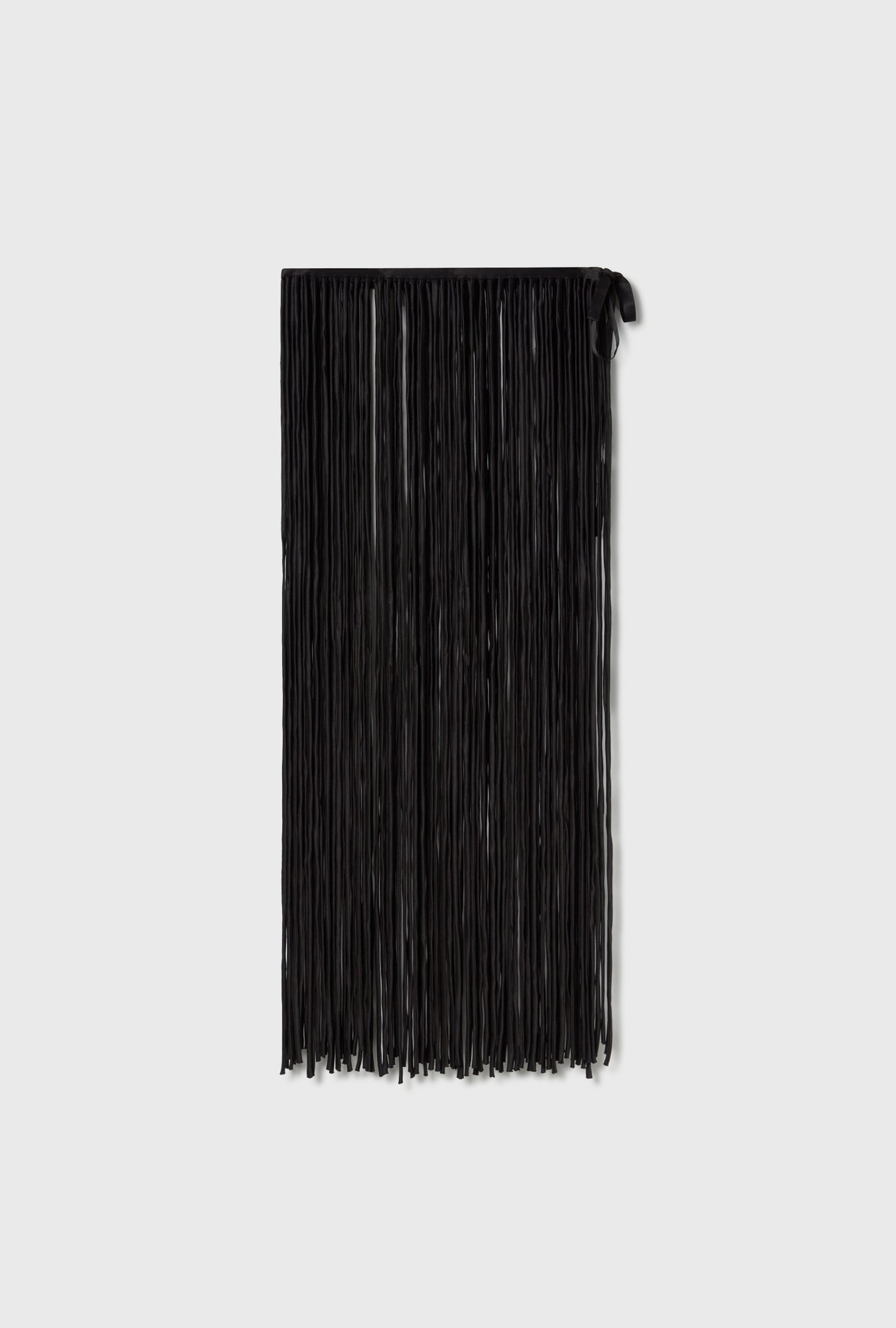 FRINGE WRAP BLACK