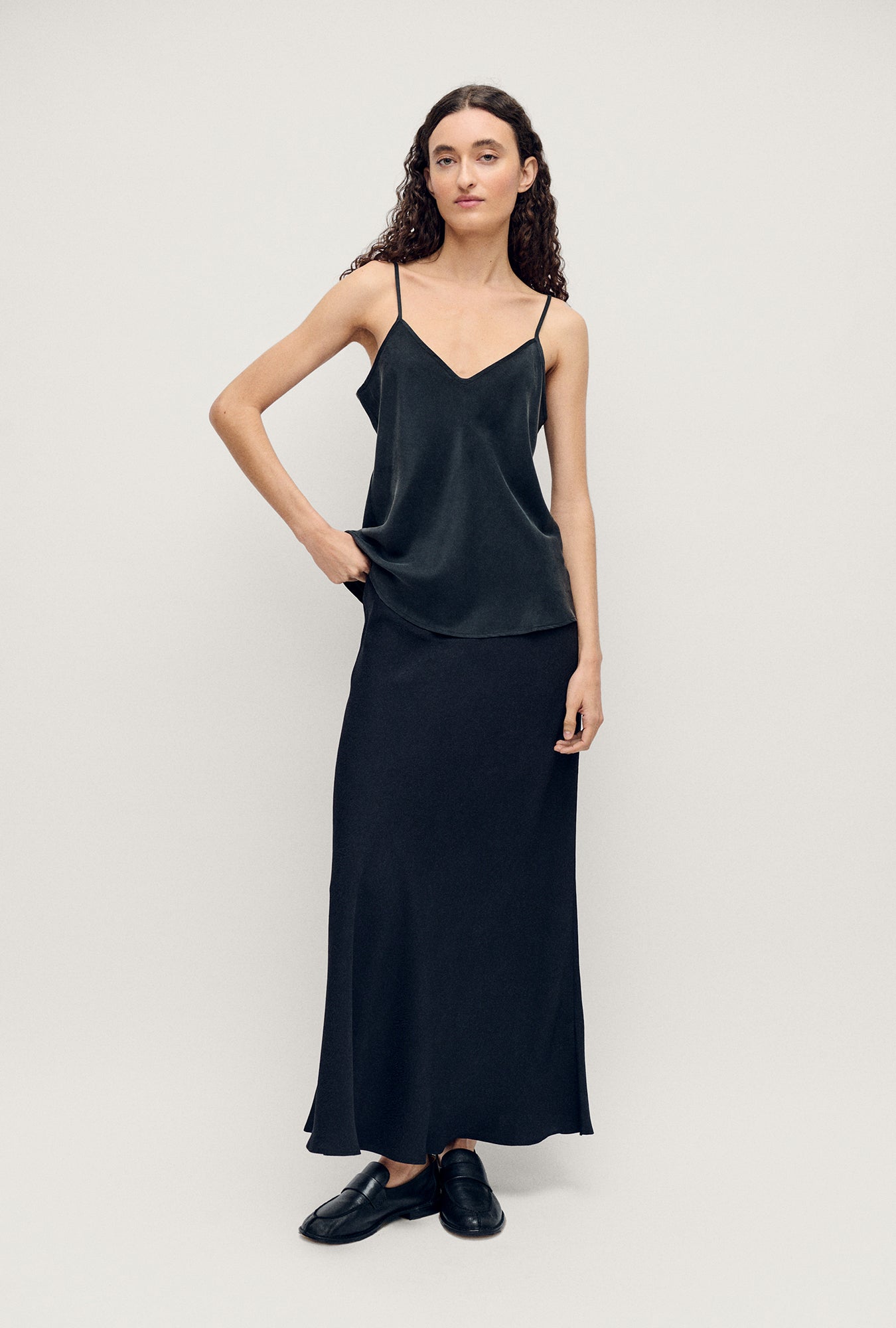 LONG BIAS CUT SKIRT CORAL JACQUARD BLACK