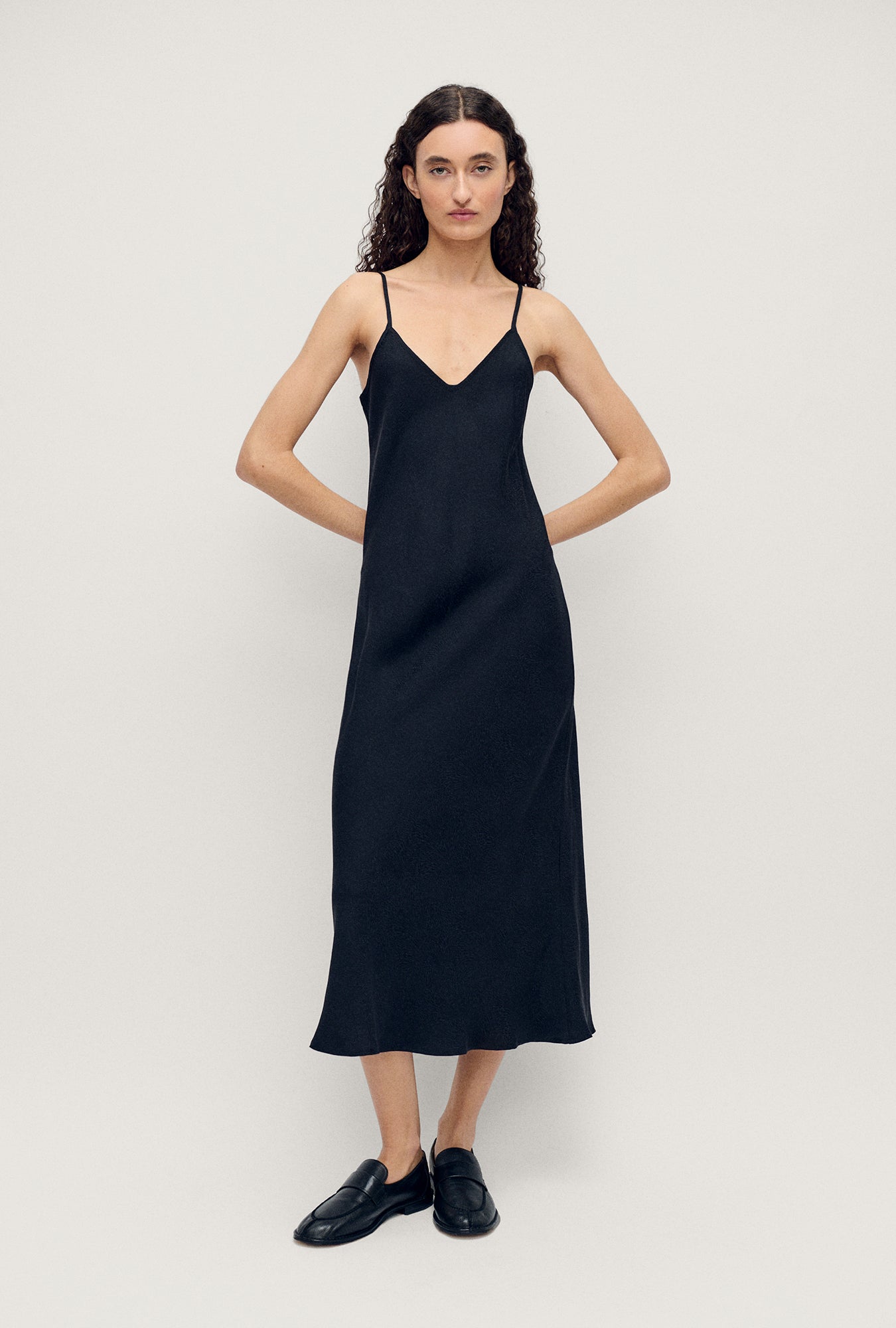 90S SLIP DRESS CORAL JACQUARD BLACK